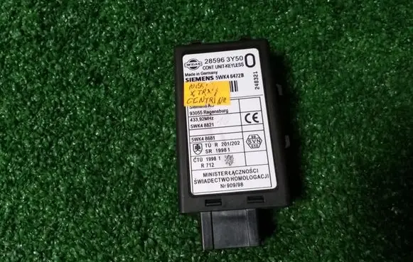 Nissan X-Trail T30 Door central lock control unit/module 285963Y50 5WK46472B 248321
