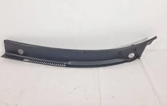 Audi A4 S4 B5 8D Windshield trim 8D1819403A