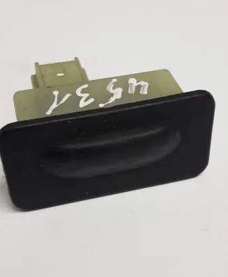 Renault Scenic I Tailgate glass/window release handle 8200000900