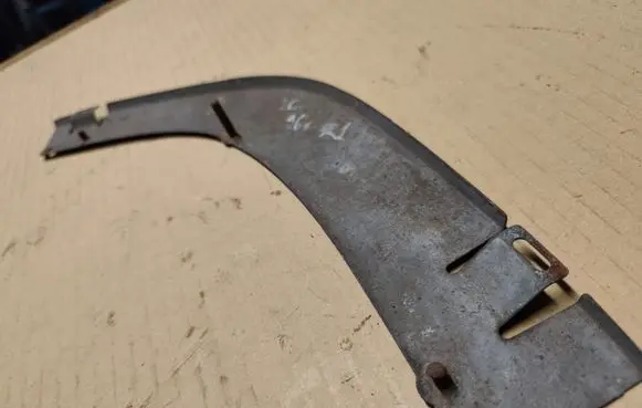 Jeep Cherokee XJ Front arch trim 
