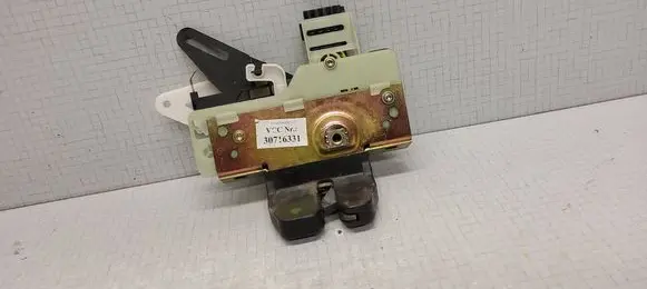 Volvo V70 Tailgate/trunk/boot lock/catch/latch 30716331