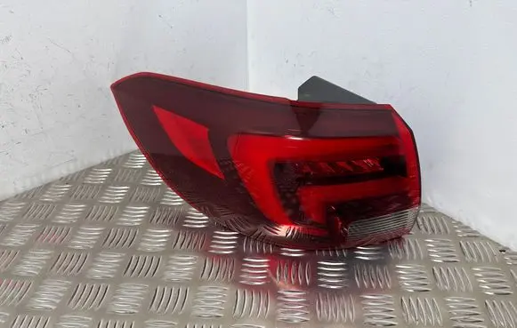 Opel Astra K Rear/tail lights 39032038 368158932