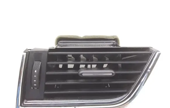 Skoda Octavia Mk3 (5E) Dashboard side air vent grill/cover trim 5E0819701