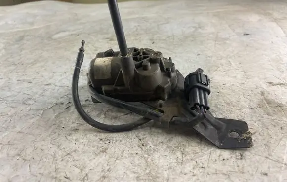 Nissan Patrol Y61 Headlight wiper motor 