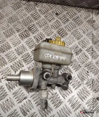 Volkswagen Golf IV Master brake cylinder