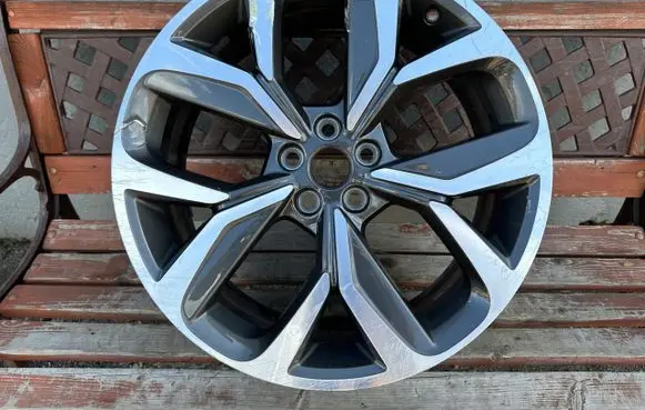 Jaguar I-Pace R20 alloy rim