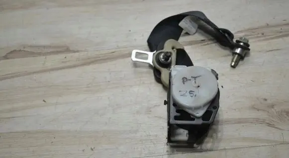 Nissan Murano Z51 Rear seatbelt