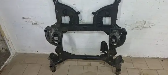 Jaguar XE Front subframe GX735C145AC