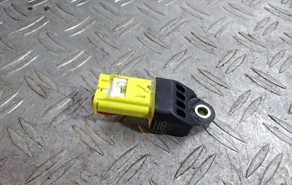 Lexus IS III XE30 Airbag deployment crash/impact sensor 8983112040