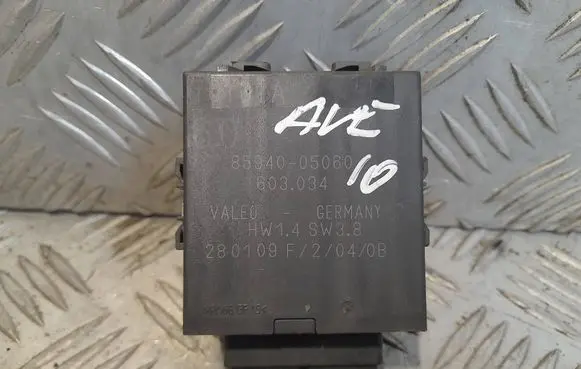 Toyota Avensis T270 Window wiper relay 8594005060 603034 280109