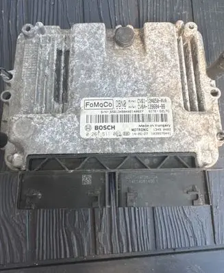 Ford Focus Engine control unit/module CV6112A650AVA 0261S11069