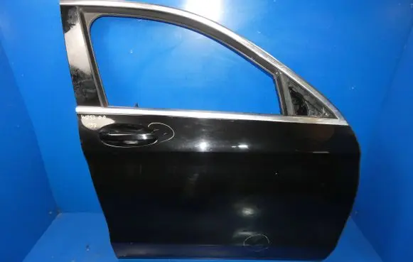Mercedes-Benz GLC X253 C253 Front door 