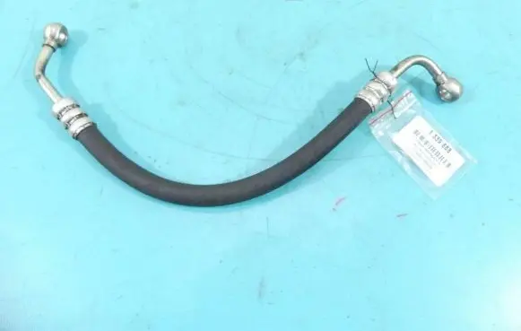 Power steering hose/pipe/line