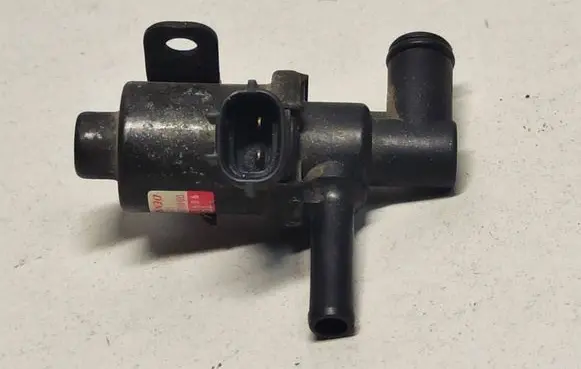 Lexus ES 250 - 300 - 330 Vacuum valve 0091002190 0846005480 9091012199