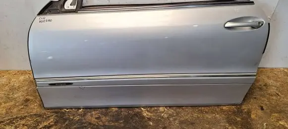 Mercedes-Benz CLK A209 C209 Front door