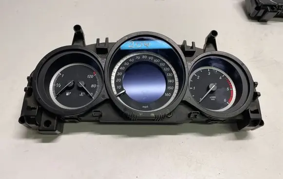 Mercedes-Benz C W204 Speedometer (instrument cluster) A2049005713