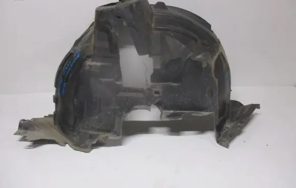 Mercedes-Benz GLK (X204) Front wheel arch liner splash guards A2046901130