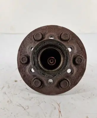 Hyundai Galloper Front wheel hub 