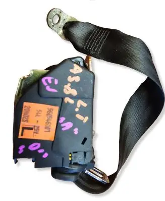 Audi A3 S3 8L Rear seatbelt 