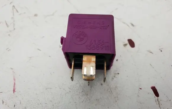 BMW 5 E34 Other relay 1388911 61361388911