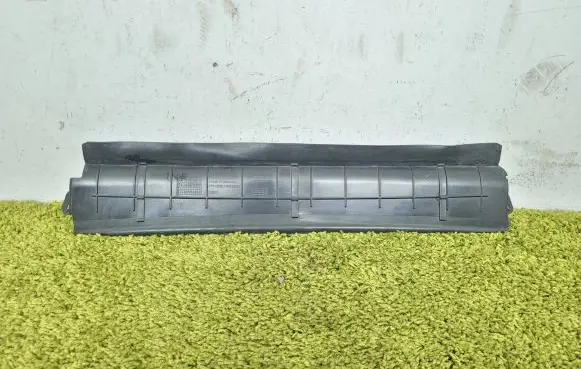 Audi Q8 e-tron Intercooler air guide/duct channel 4ke121286c