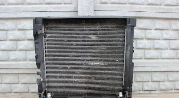 BMW X5 F15 Coolant radiator 17427647754