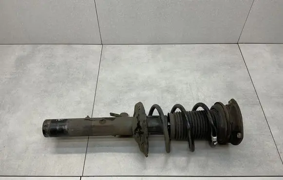 Volkswagen PASSAT B8 Front shock absorber/damper 3G0413031BN