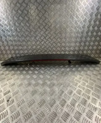Tailgate/trunk spoiler