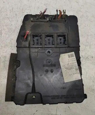 Renault Megane II Comfort/convenience module 8200305575