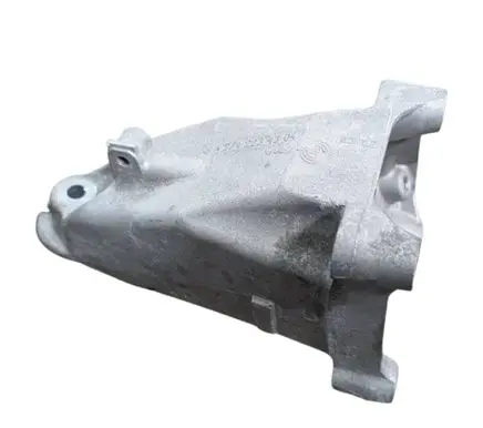 Mercedes-Benz C W205 Engine mounting bracket A2742234304