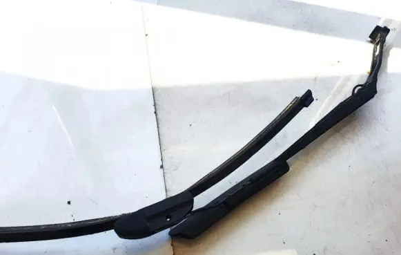 Mazda 626 Front wiper blade arm