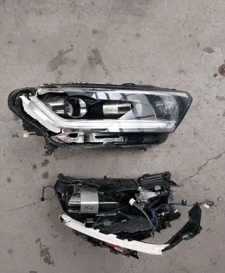Volkswagen T-Roc Headlights/headlamps set 2GA941036AH