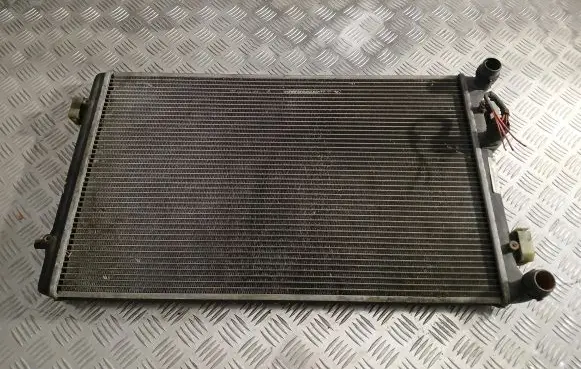 Audi TT Mk1 Coolant radiator 1J0121253AD