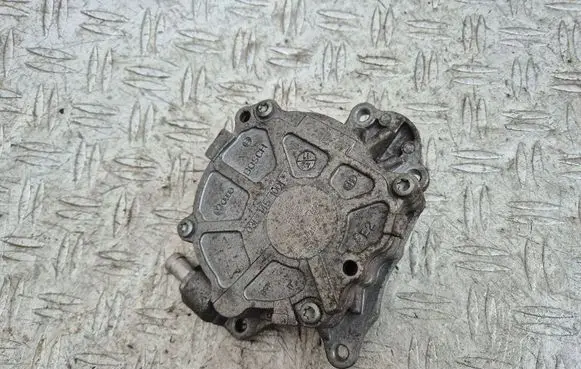 Vacuum pump