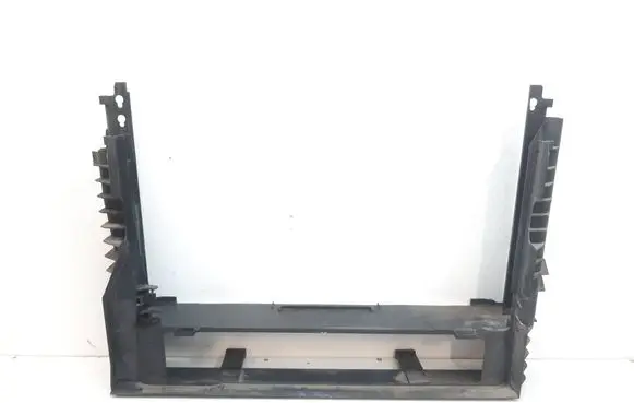 BMW 5 E60 E61 Radiator trim 7787443