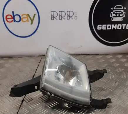 Peugeot 407 Front fog light 42170700 42170748