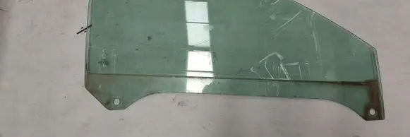 Audi A3 S3 8L Sliding door window/glass 
