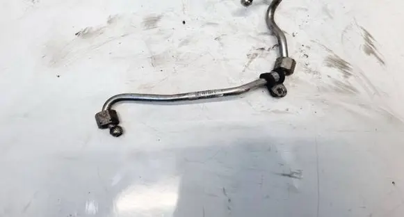 Volkswagen PASSAT CC Fuel line pipe 06J127501L
