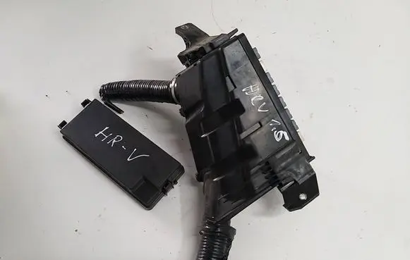Honda HR-V Relay mounting block BEZPIECZNIKOW