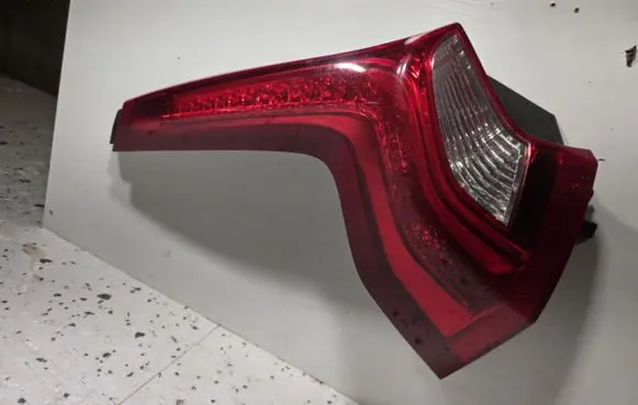Volvo V60 Rear/tail lights 31214963 21490101 V0LV0760S