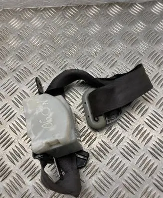 Mitsubishi Pajero Sport I Front seatbelt N1569