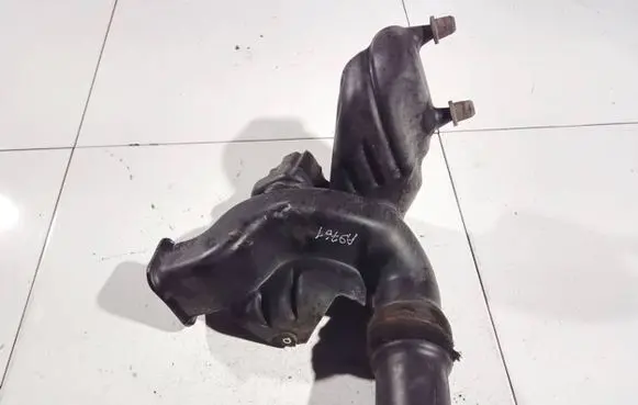 Chrysler 300 - 300C Air intake hose/pipe 04591871