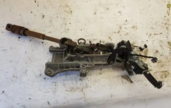 Ford Focus Steering wheel axle 03146948 7g511361h