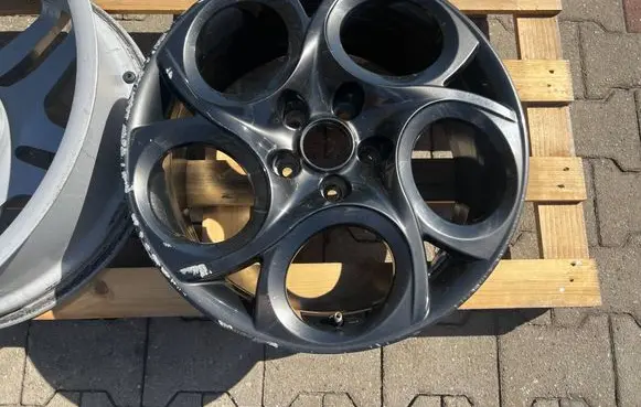 Alfa Romeo Giulietta R17 alloy rim 50534210