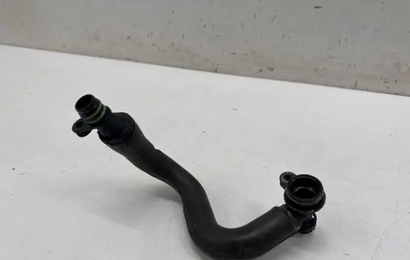 Volkswagen Multivan T7 Engine coolant pipe/hose 04E103474