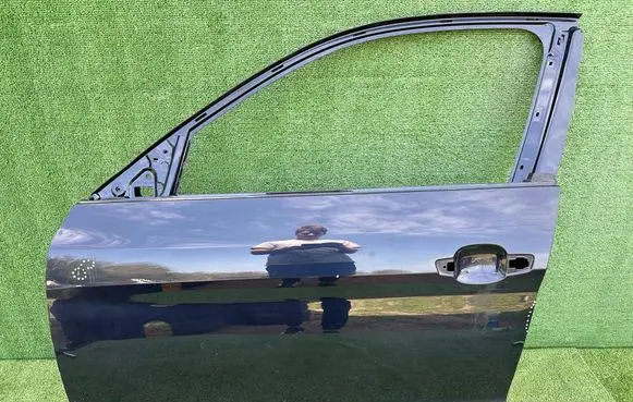 Audi A1 Front door 82G831311