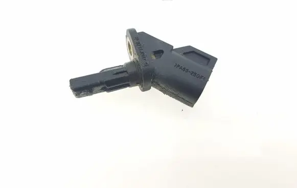Ford Escape III ABS brake wheel speed sensor 3M5T2B372 3M5T2B372AB