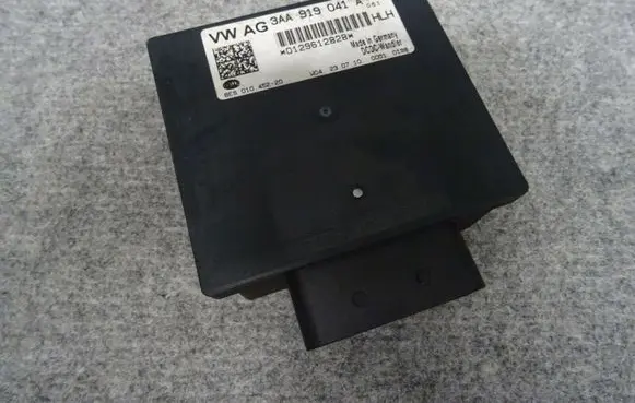 Volkswagen Golf VI Other control units/modules 3AA919041A