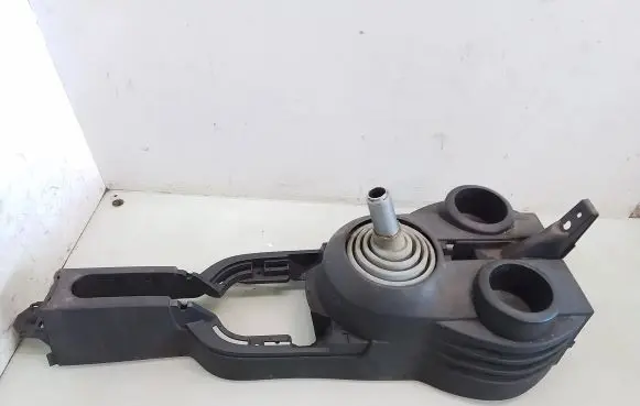 Mitsubishi Colt Center console 8011A288
