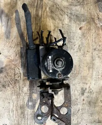 Volkswagen Touran I ABS Pump 1K0907379AA 00005305G1 10096003603